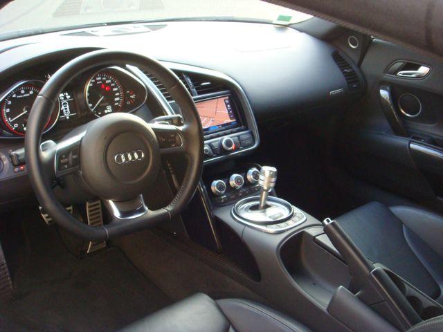 Audi R8 V10 R-TRONIC