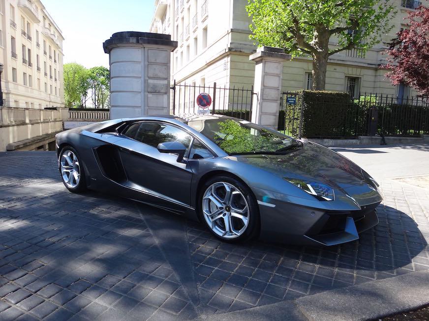 Lamborghini AVENTADOR LP700-4