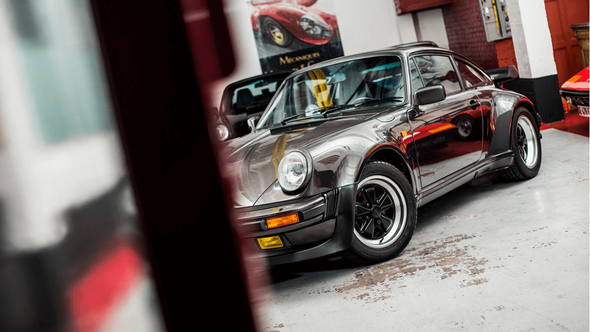Porsche 930 TURBO 3.3