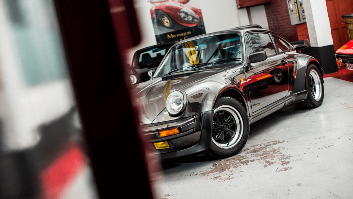 Porsche 930 TURBO 3.3 L