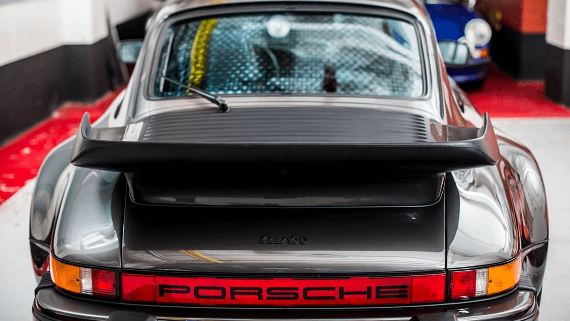 Porsche 930 TURBO 3.3
