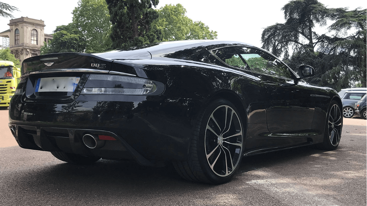 Aston Martin DBS