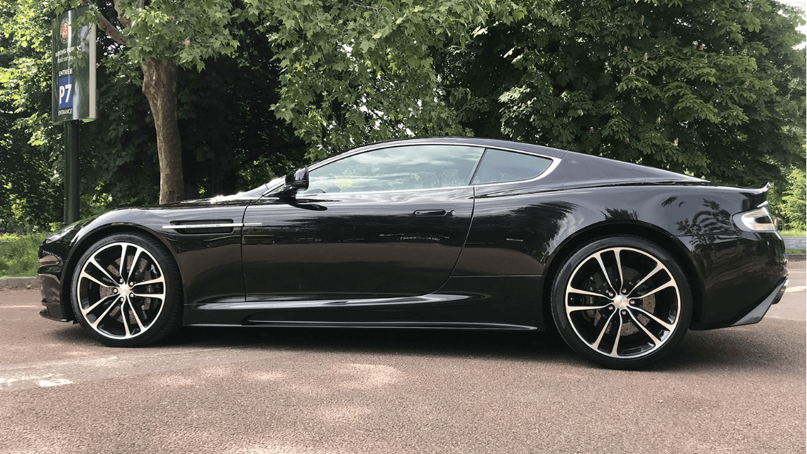 Aston Martin DBS