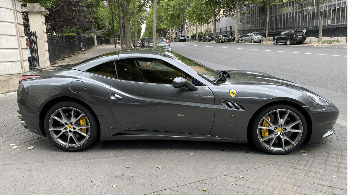 Ferrari FERRARI CALIFORNIA