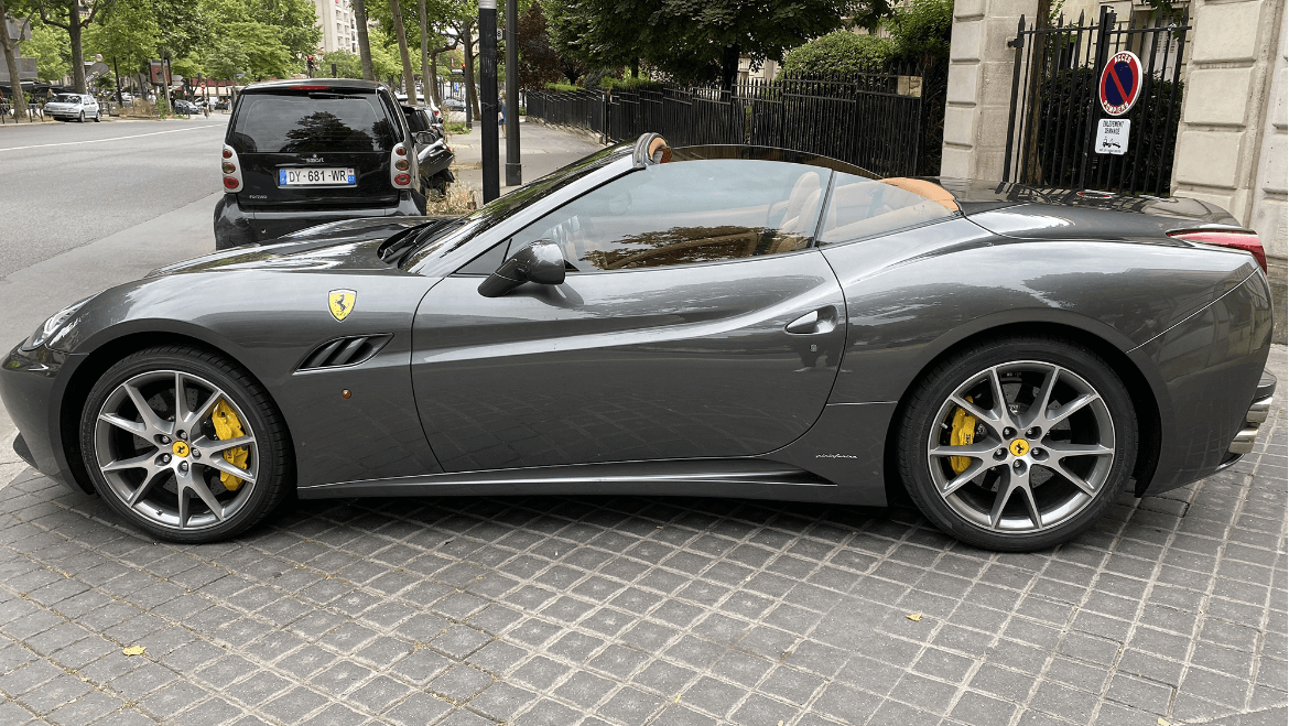 Ferrari FERRARI CALIFORNIA