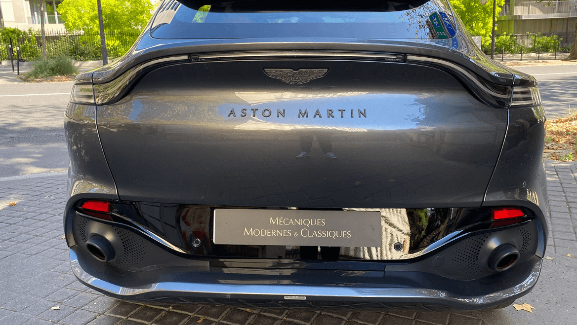 Aston Martin ASTON MARTIN DBX