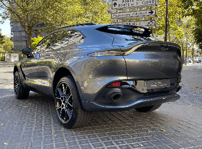 Aston Martin ASTON MARTIN DBX