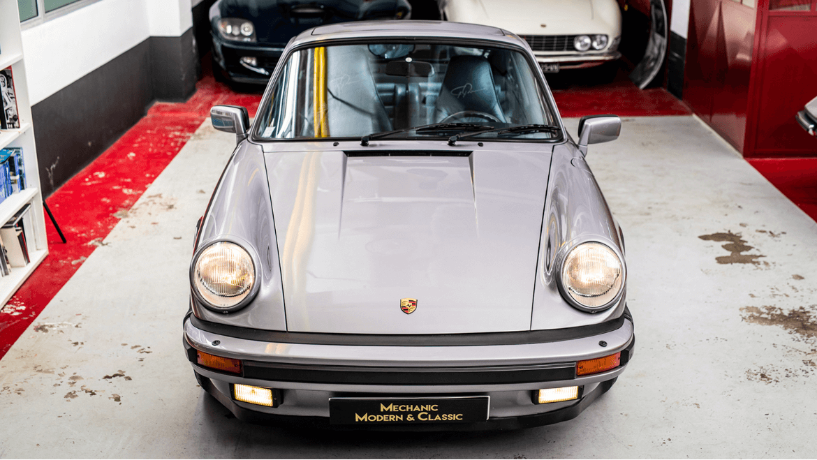 Porsche 911 Carrera