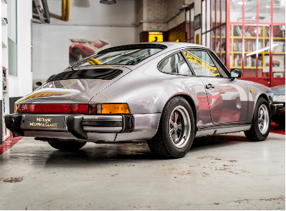 Porsche 911 Carrera