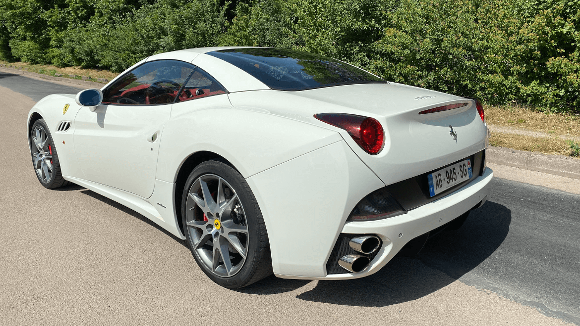 Ferrari FERRARI CALIFORNIA