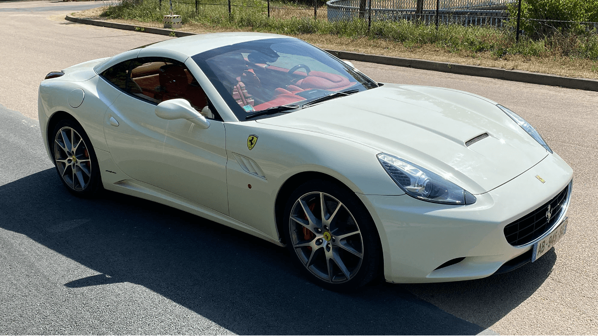 Ferrari FERRARI CALIFORNIA