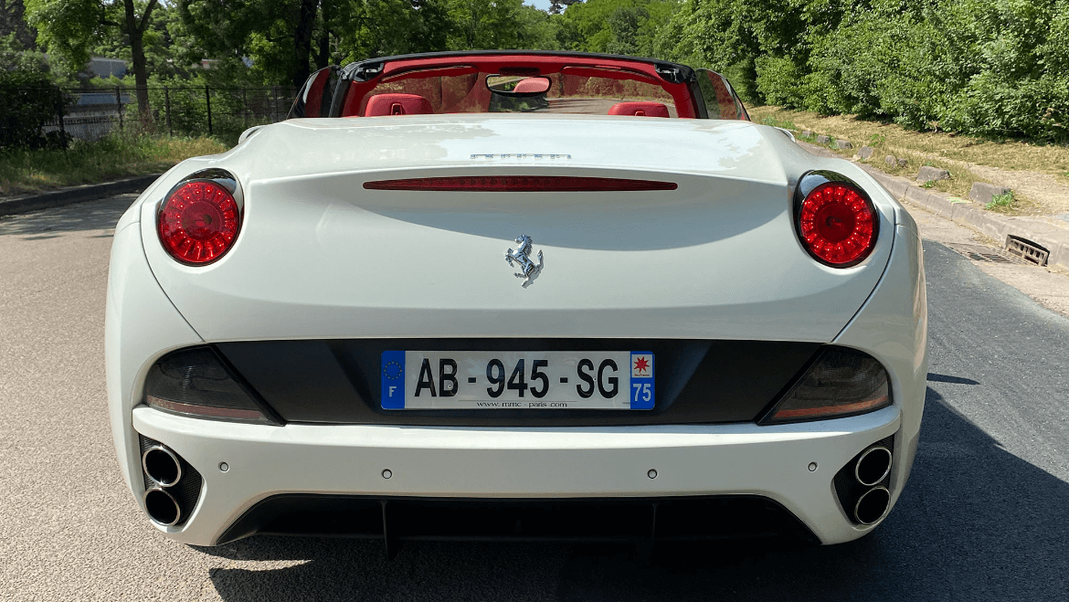 Ferrari FERRARI CALIFORNIA