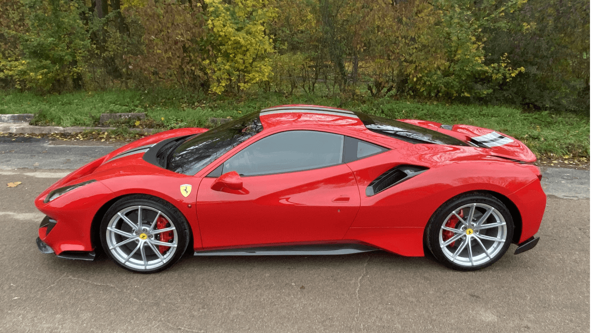 Ferrari 488 Pista