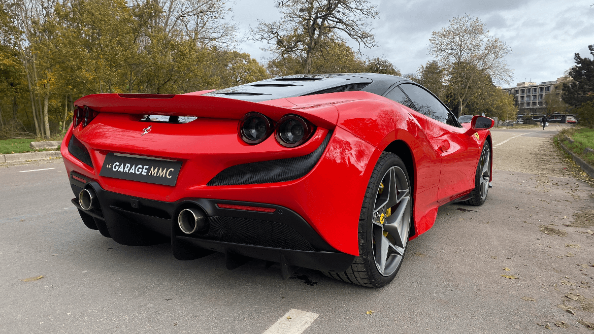 Ferrari FERRARI F8 TRIBUTO